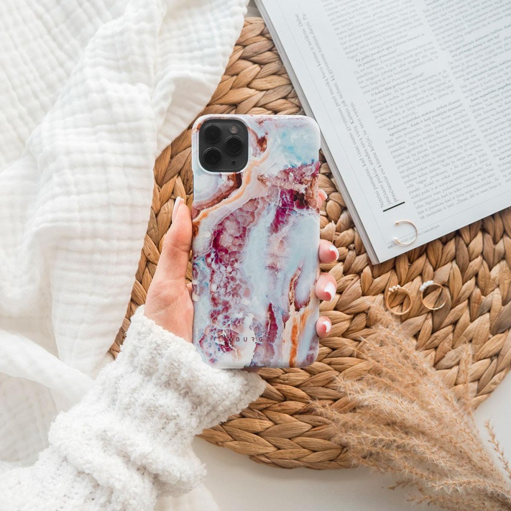 Frozen Leaves - Cute Marble iPhone 15 Case